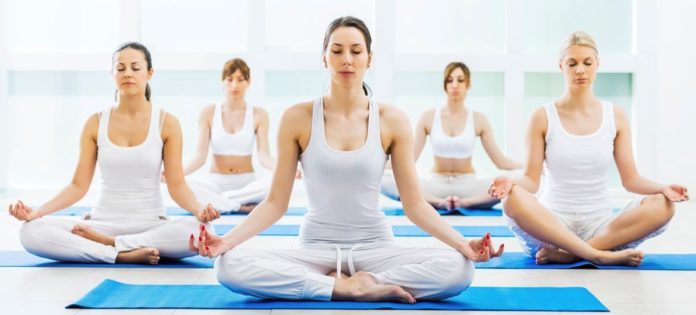 Perchè lo yoga fa dimagrire